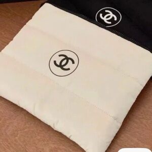 Chanel VIP GWP MAKEUP BAG.